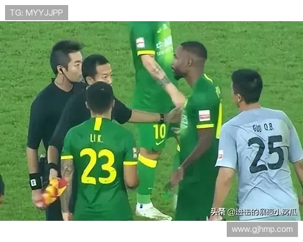 魏翊东澄清与谢晖合影缘由否认执教国安传闻称照片拍于J联赛现场