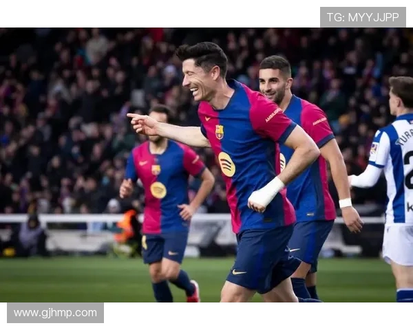 荷甲垫底队大力神突然爆发主场八比二大胜单场进球超越前十轮总和